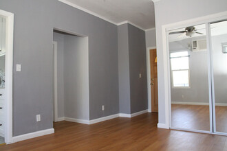 1823 Colorado Blvd in Los Angeles, CA - Building Photo - Building Photo