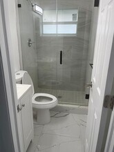 6097 Rodman St in Hollywood, FL - Building Photo - Building Photo