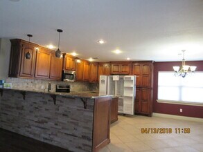 3708 NE Willow Way in Lawton, OK - Building Photo - Building Photo