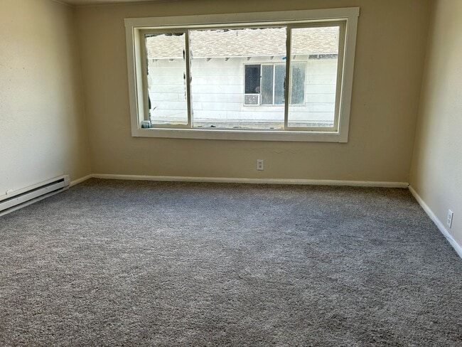 3008 E Rowan Ave in Spokane, WA - Building Photo - Building Photo