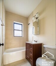 4038 N Ashland Ave, Unit W2 in Chicago, IL - Building Photo - Building Photo