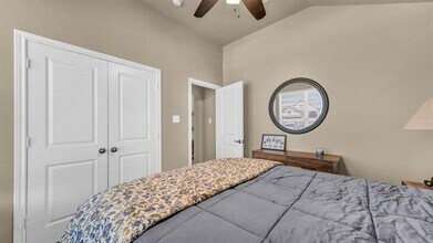 2565 Silver Fox Trl in Hudson Oaks, TX - Building Photo - Building Photo