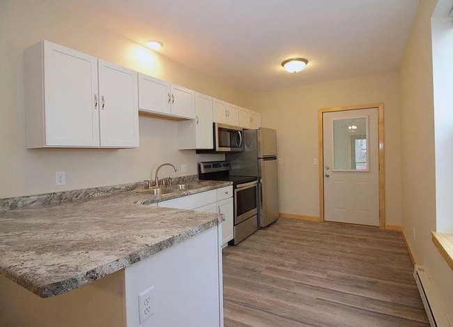 116 Van Brunt St, Unit 1 in Mankato, MN - Foto de edificio - Building Photo