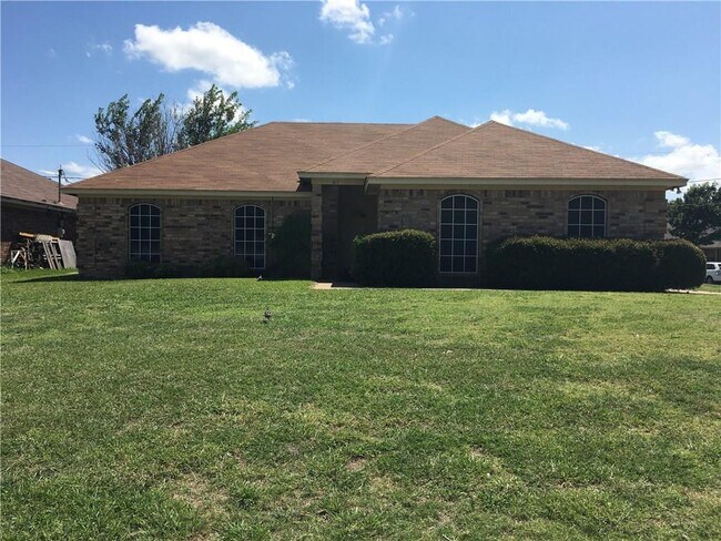 property at 617 Parkview Dr
