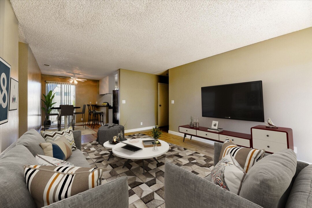 Lawrence Road Apartments in Santa Clara, CA - Building Photo