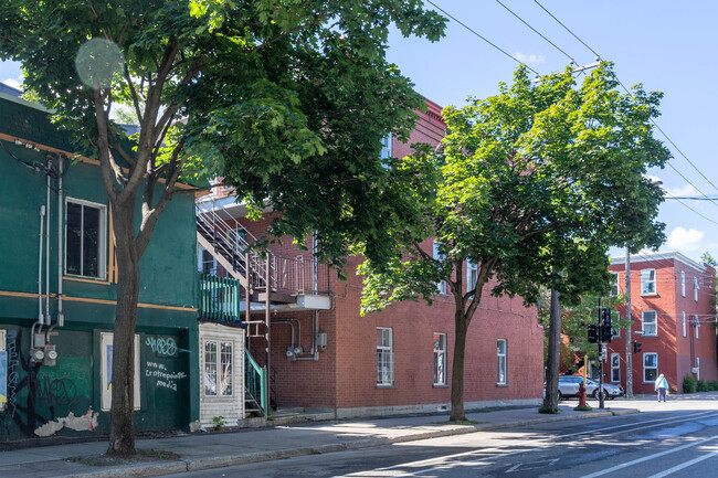 1728-1732 D'orléans Av in Montréal, QC - Building Photo - Building Photo