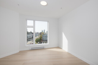 Edmonds Heights in Burnaby, BC - Building Photo - Interior Photo