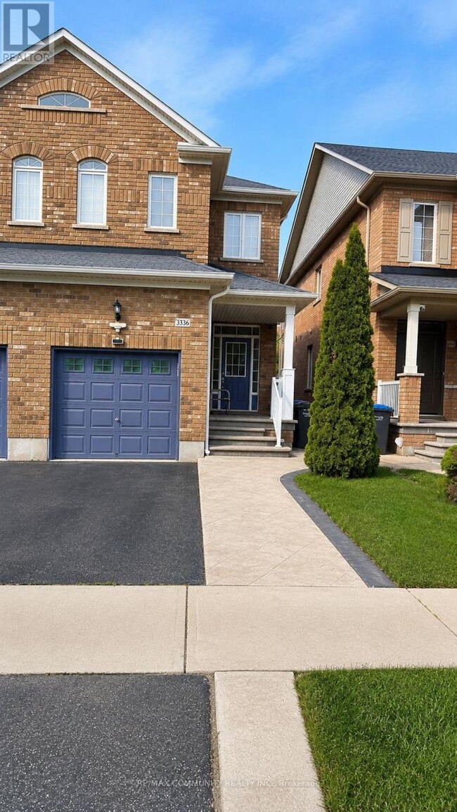 property at 3336 Stoney Crescent