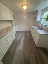 27160 Shoreview Ave in Euclid, OH - Building Photo - Building Photo