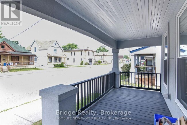 144-144 Adelaide St N in London, ON - Building Photo - Building Photo