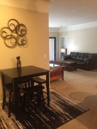 1903 N Lincoln Ave, Unit 128