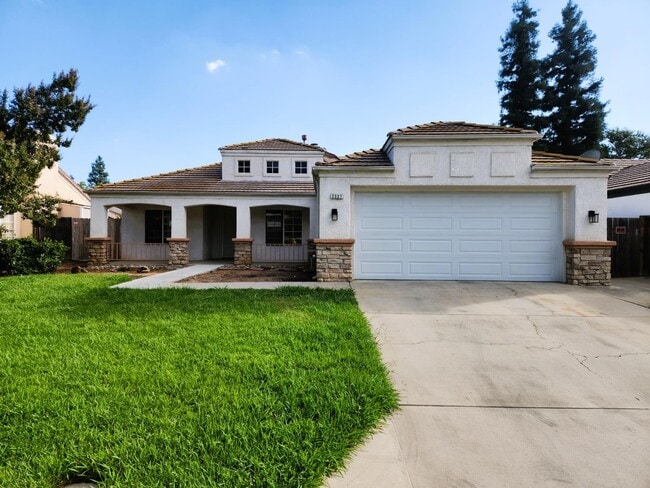 2327 E Goshen Ave