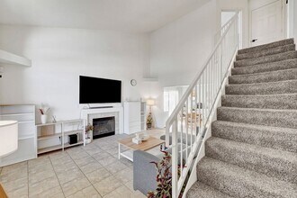 8409 Blazing Sun Ave in Las Vegas, NV - Building Photo - Building Photo