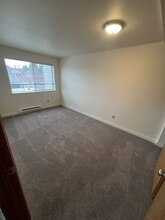 Jefferson Court in Seattle, WA - Foto de edificio - Interior Photo