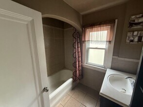 1845 Jermain Dr in Toledo, OH - Building Photo - Building Photo