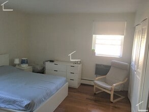 802 Centre St in Boston, MA - Building Photo - Building Photo