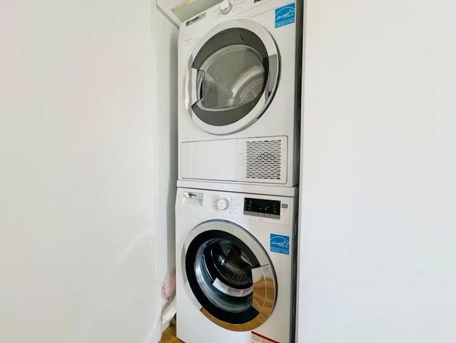 property at 251 Dekalb Ave