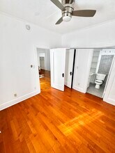 1758 Winona Blvd, Unit 3 in Los Angeles, CA - Building Photo - Building Photo