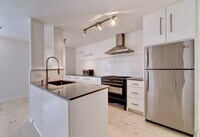 9019 E Panorama Cir, Unit 207