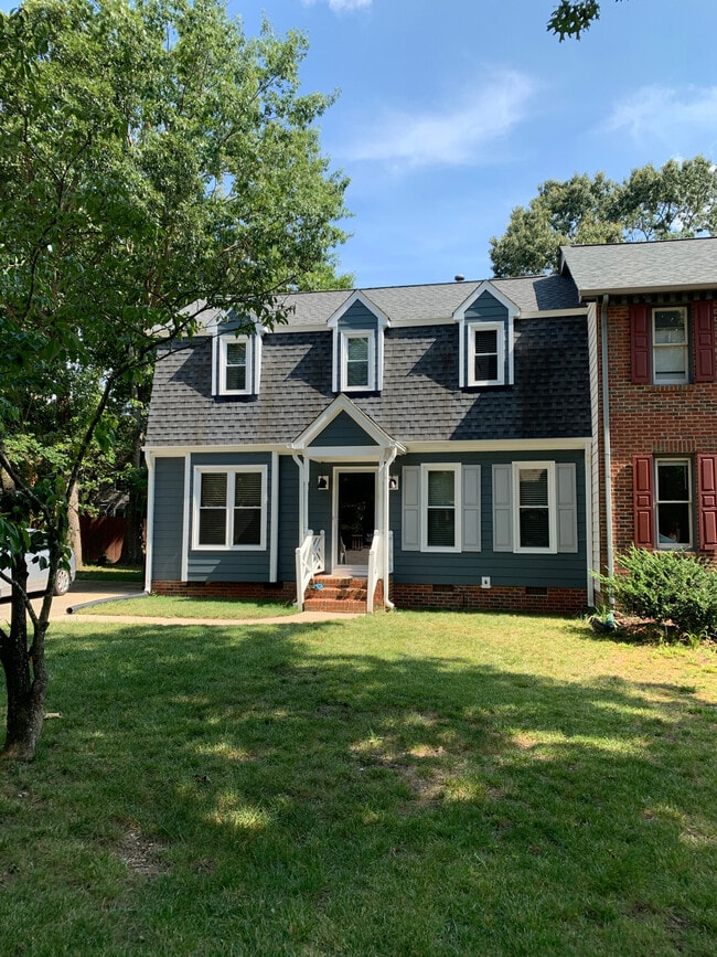property at 2625 Sawmill Rd