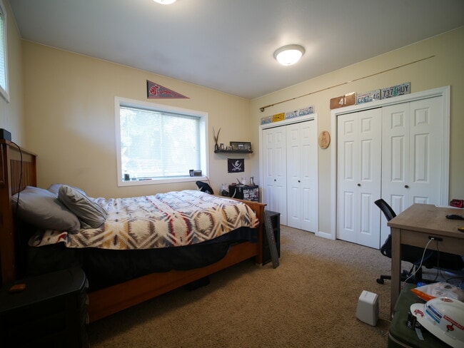 1425 NW Kenny Dr in Pullman, WA - Building Photo - Building Photo