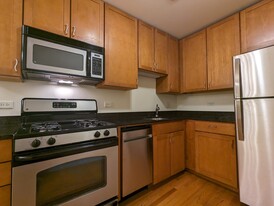 630 W Wrightwood Ave, Unit 408 Apartments