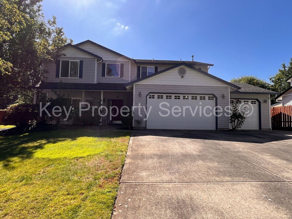 3705 NW 116th St in Vancouver, WA - Building Photo