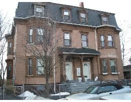 16-18 Flint St in Somerville, MA - Foto de edificio - Building Photo