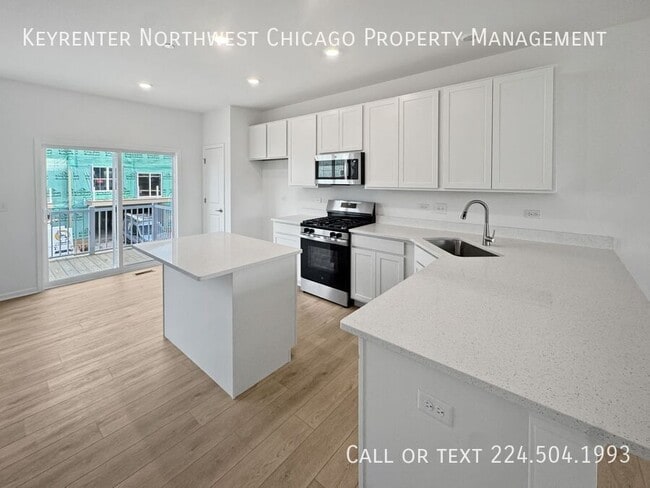 12323 Tinsley St in Huntley, IL - Building Photo - Building Photo