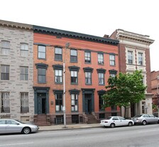 803-805 St Paul St in Baltimore, MD - Building Photo