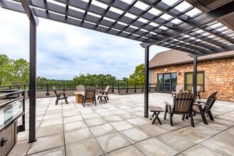 The Overlook at Crystal Lake in Burnsville, MN - Building Photo - Interior Photo