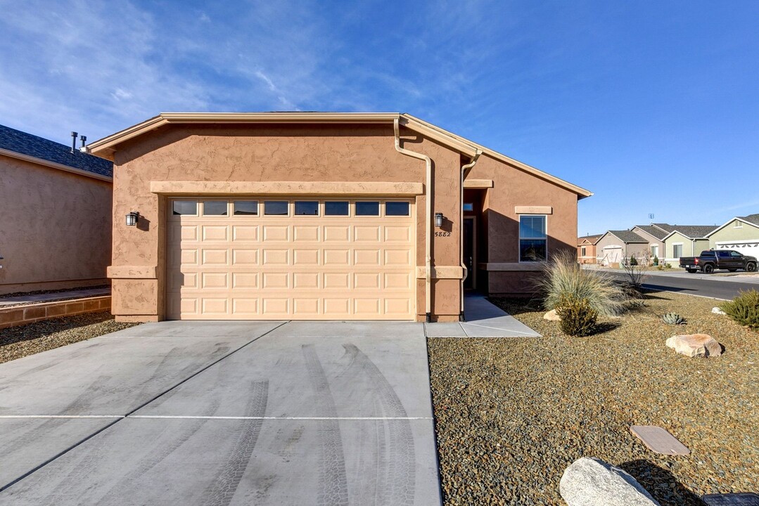 5882 N Thornberry Dr in Prescott Valley, AZ - Building Photo