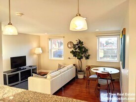 27 Bowdoin St, Unit 5A in Boston, MA - Building Photo