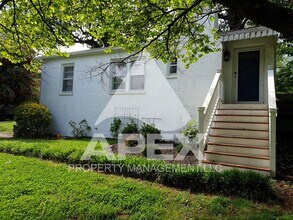 1804 N Hills Blvd in Knoxville, TN - Building Photo - Building Photo