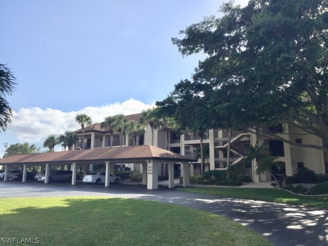 1590 Islamorada Blvd in Punta Gorda, FL - Foto de edificio