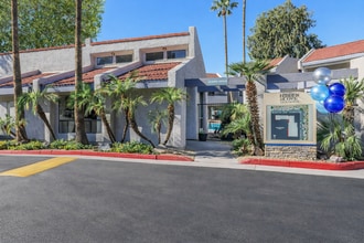 Hidden Cove Apartments in Phoenix, AZ - Building Photo - Building Photo