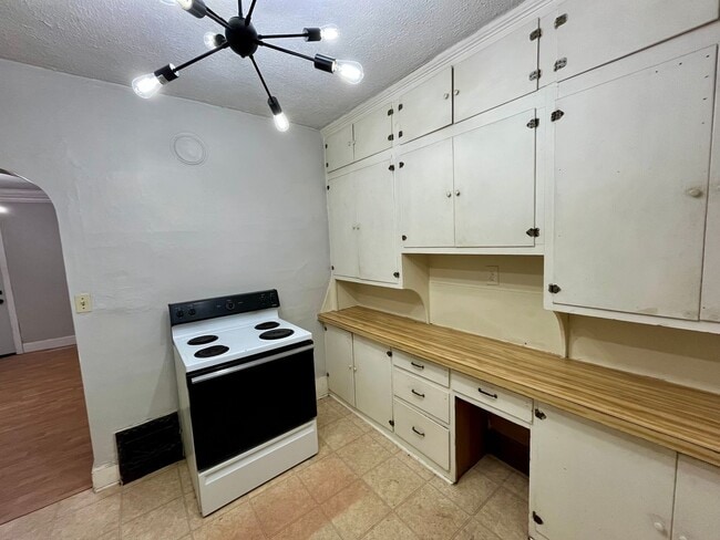 property at 1209 Cleveland Ave