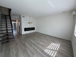 1711 W 58th St in Hialeah, FL - Building Photo - Building Photo