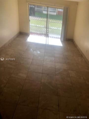 3710 NW 21st St-Unit -102 in Lauderdale Lakes, FL - Building Photo