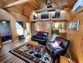 355 Henslee Hollow Ln in Rabun Gap, GA - Building Photo - Building Photo