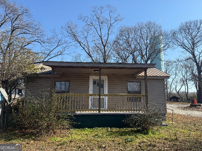 10372 GA-106 in Carnesville, GA - Building Photo - Building Photo