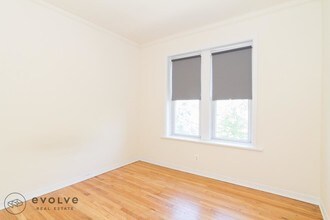 3000 N Whipple St-Unit -3008-3 in Chicago, IL - Building Photo - Building Photo