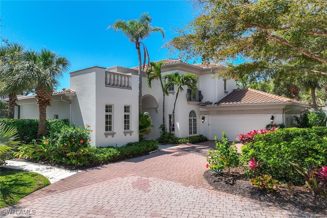 4661 Via Ravenna in Bonita Springs, FL - Building Photo