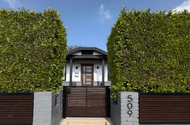 509 E Buckthorn St in Inglewood, CA - Foto de edificio - Building Photo