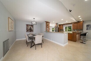 9796 NW 19th St in Coral Springs, FL - Building Photo