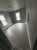 603 Albion Ave, Unit 3 in Fairmont, MN - Building Photo