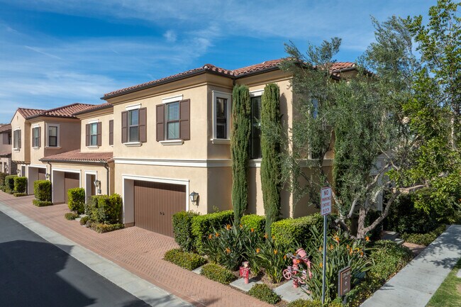 Orchard Hills Village in Irvine, CA - Building Photo - Building Photo