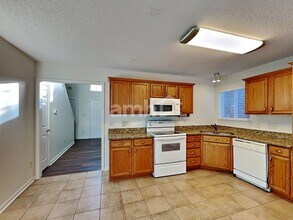 5615 Waverly Lynn Ln in Charlotte, NC - Building Photo - Building Photo