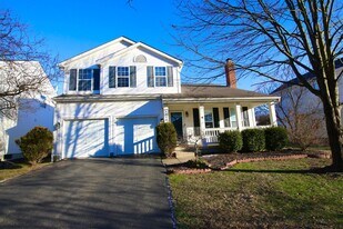 4400 Greensbury Dr in New Albany, OH - Building Photo