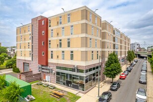 Temple Crossing in Philadelphia, PA - Building Photo